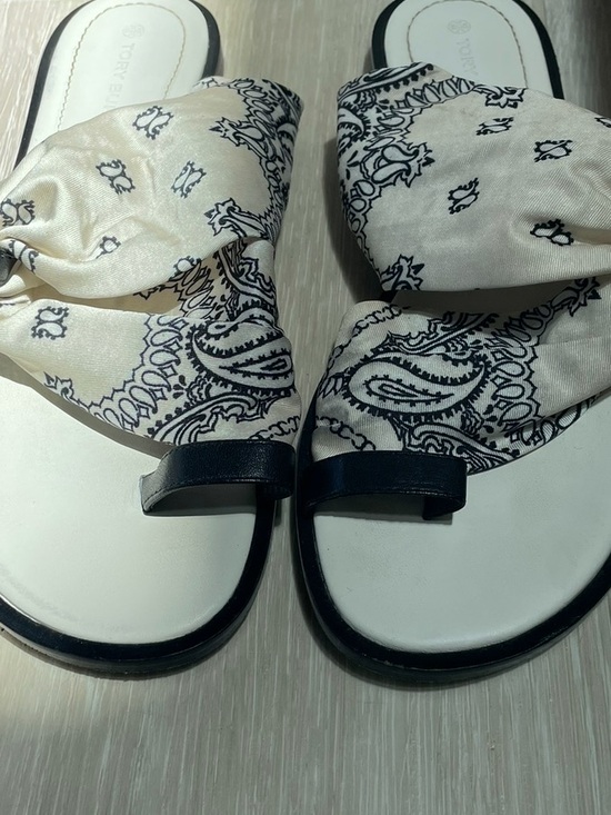 Tory Burch Shoes - Tory Burch Cream & Black Paisley Scarf Slide Sandals Size 8 M